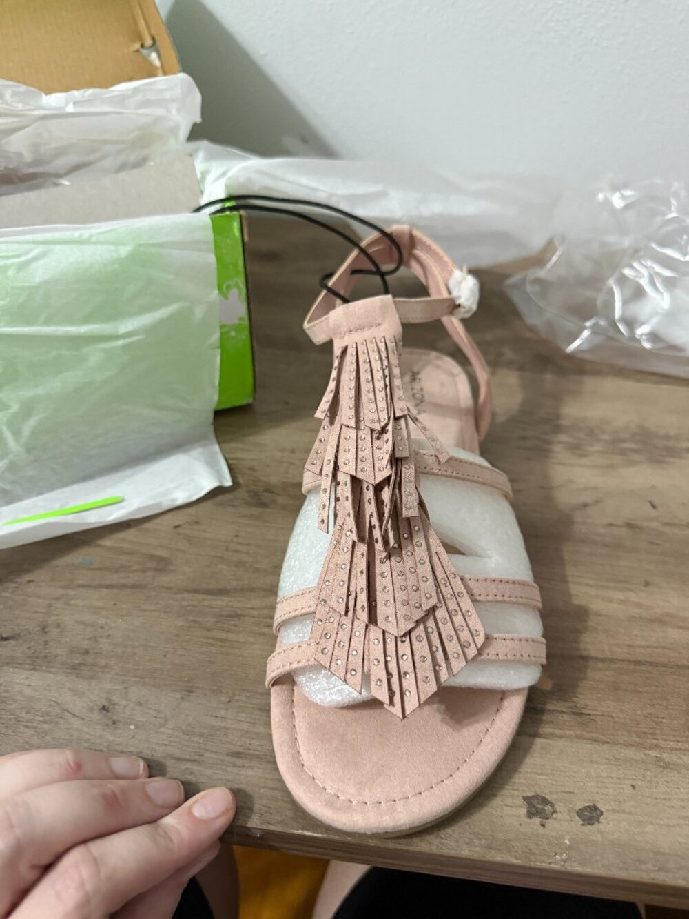 ✨ Arizona Jean Co. "Mase" Fringed Flat Sandals in Rose Dust 11